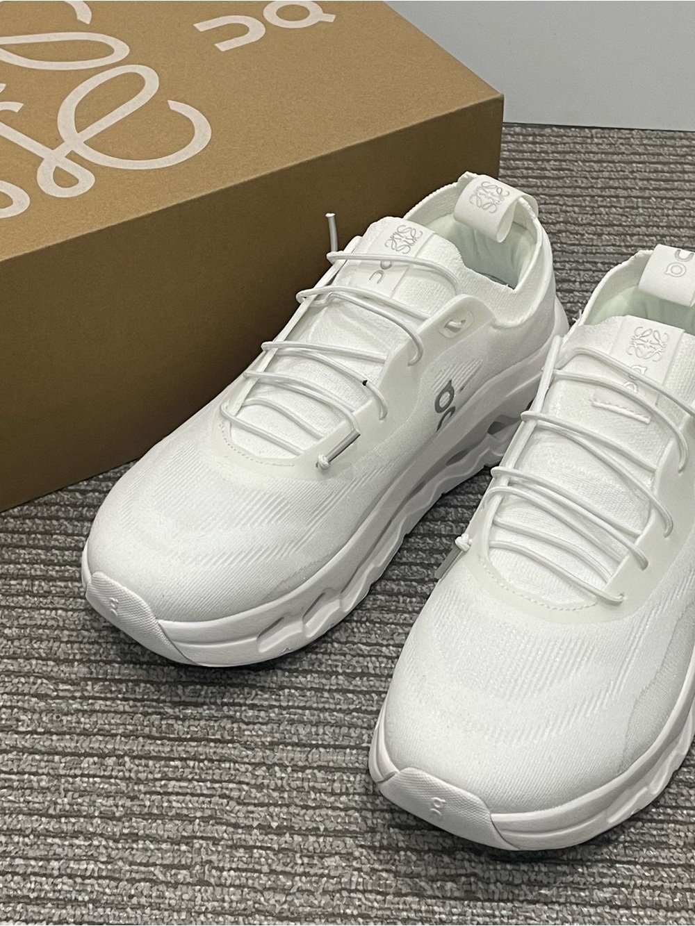 Loewe x On Running White Women’s Lightweight Cloud-Inspired Sneakers